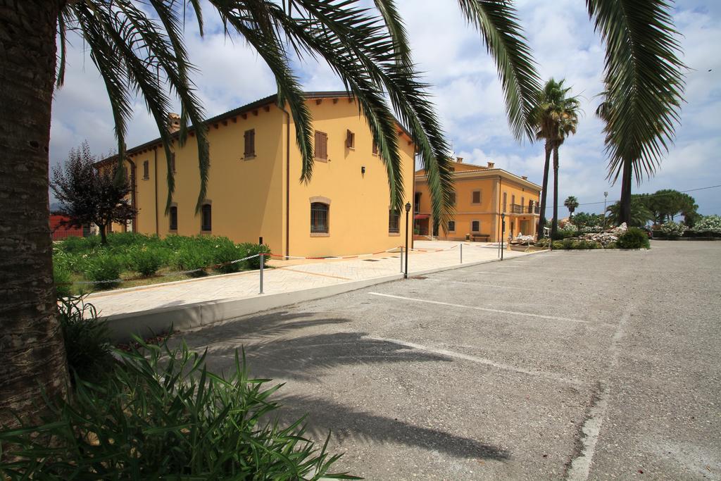 Country House Il Ponte Alba Adriatica Exteriér fotografie